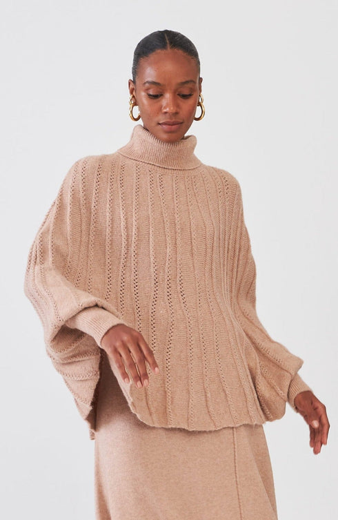 Poncho Em Tricot Ondulado Champagne
